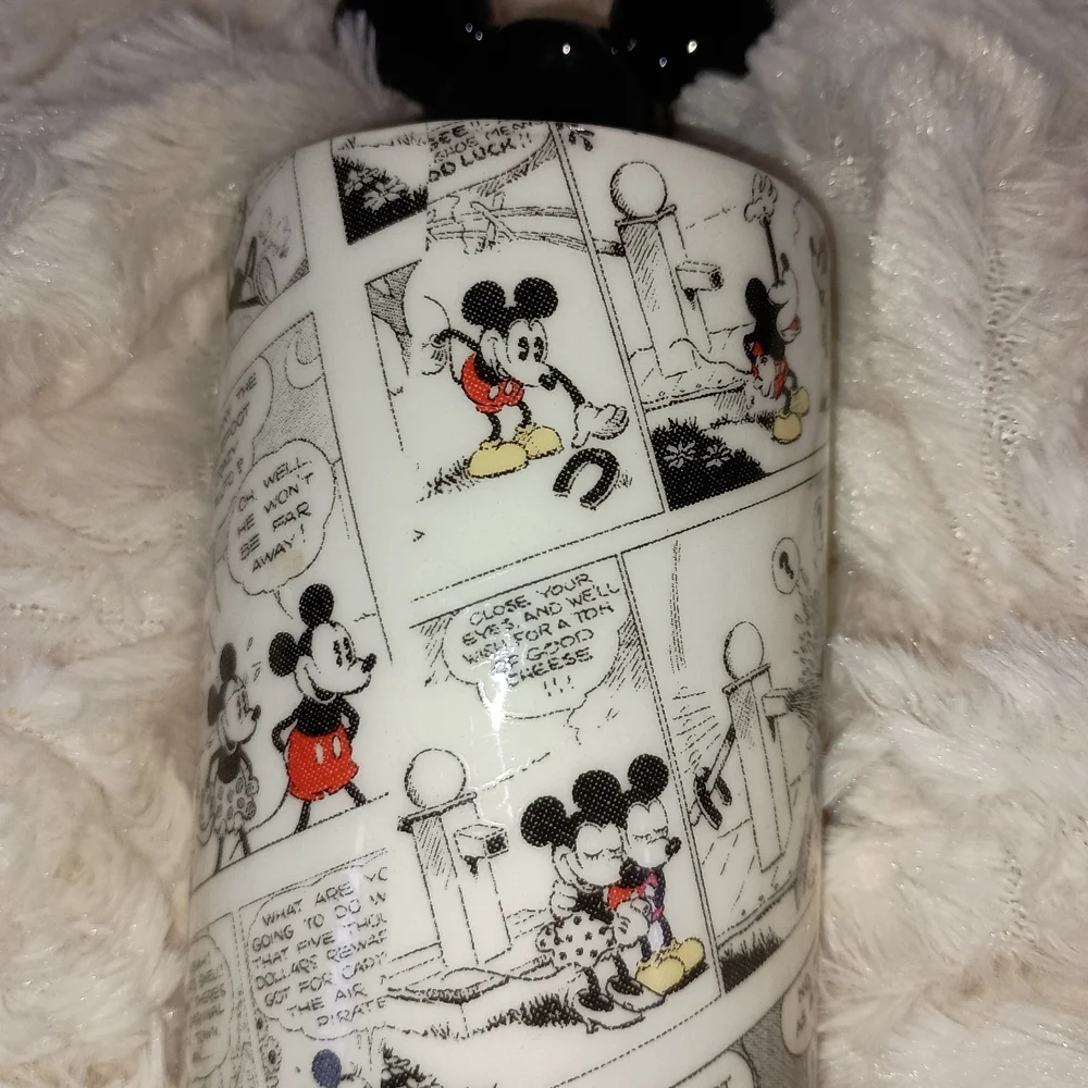 Hallmark Disney Mickey Mouse 3D Cartoon Pencil Holder